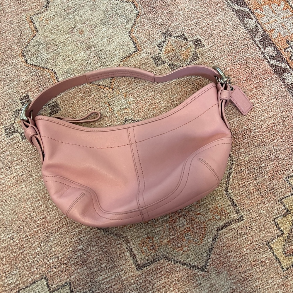 Vintage Coach Leather Shoulder Bag in Pink